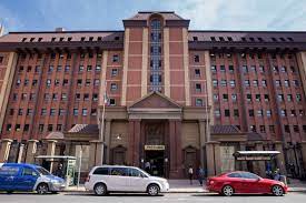 Tribunal Supremo de Pretoria da 60 dias ao Ministro Gadhan a por fim cortes de energia em hospitais, escolas e esquadras da policia.