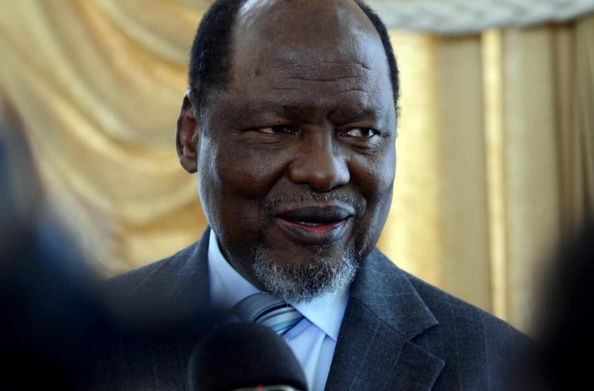  Chissano pede calma e diálogo aos médicos grevistas