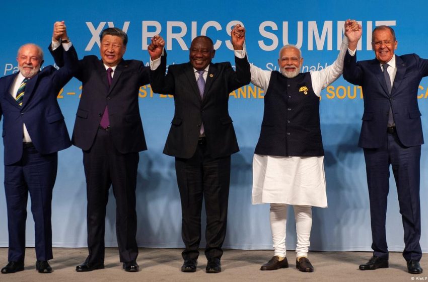  Cimeira do grupo BRICS decide sua ampliação
