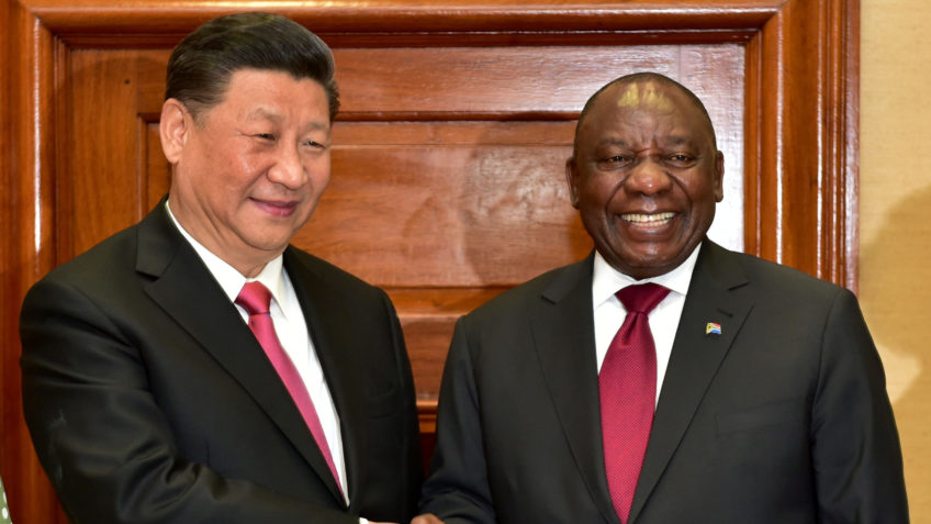  China e África do Sul comprometem-se a trabalhar para diálogo na crise ucraniana