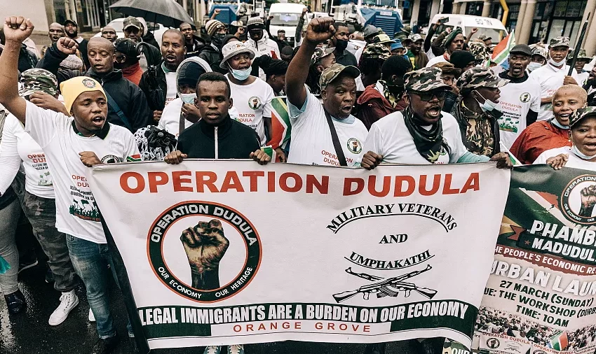  Movimento anti-imigrante ‘Dudula Operation’ ganha proeminência na África do Sul