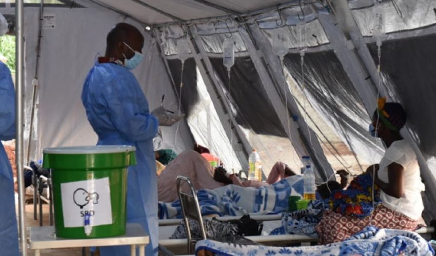  Governo sul-africano condena protestos anti-estrangeiros em algumas unidades sanitárias do país