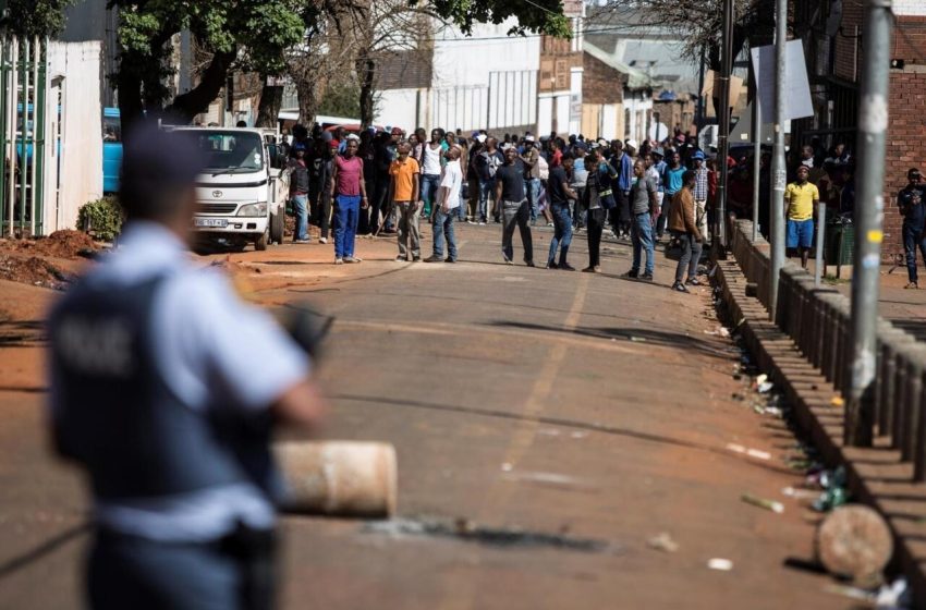  Com eleições a vista na África do Sul imigrantes vivem de receio de uma nova onda de xenofobia