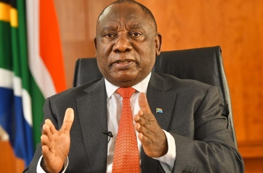  Movimento de jovens na África do Sul exigem demissão do Presidente Ramaphosa